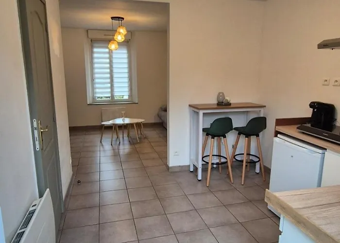 La Pause D'un Soir Roye (Somme)